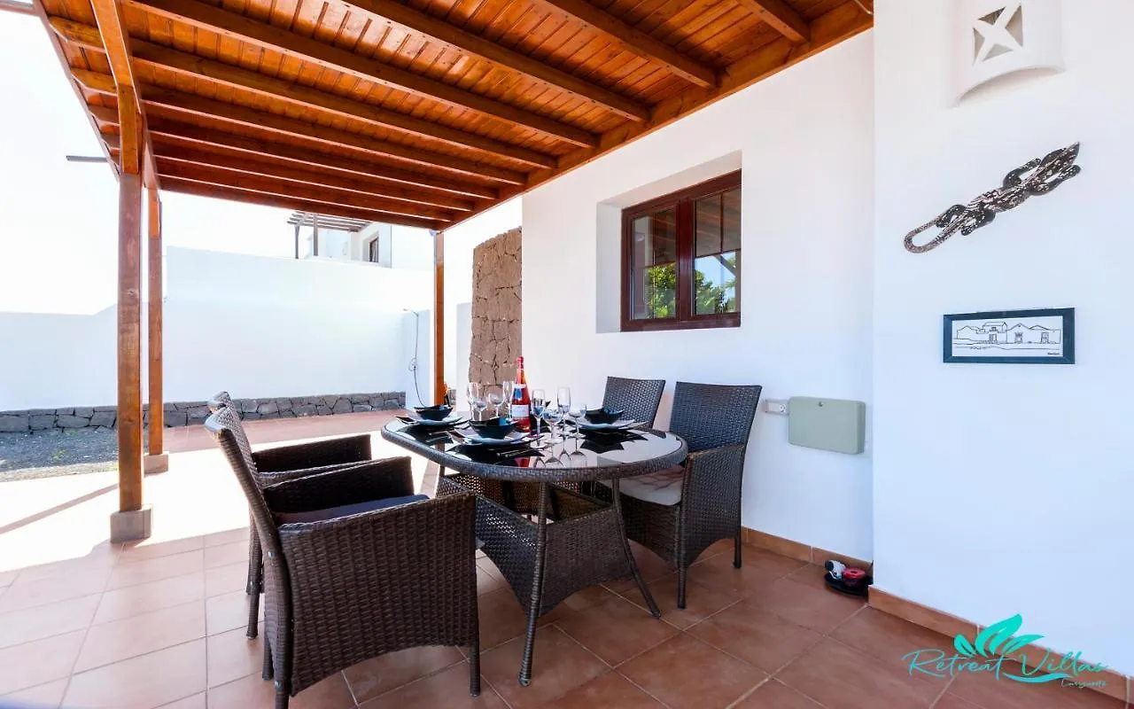 3-Bed Villa Close To Town Casa Minstrel Playa Blanca