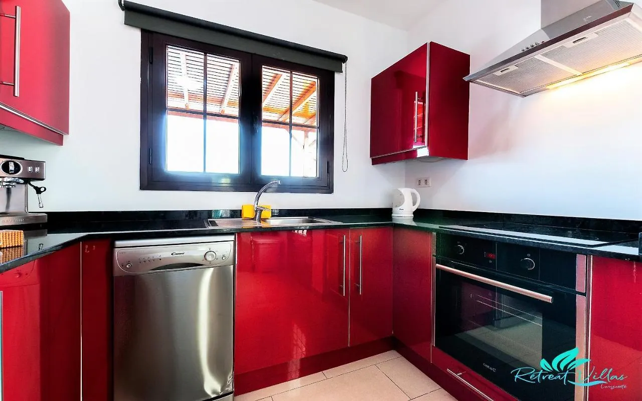 3-Bed Villa Close To Town Casa Minstrel Playa Blanca