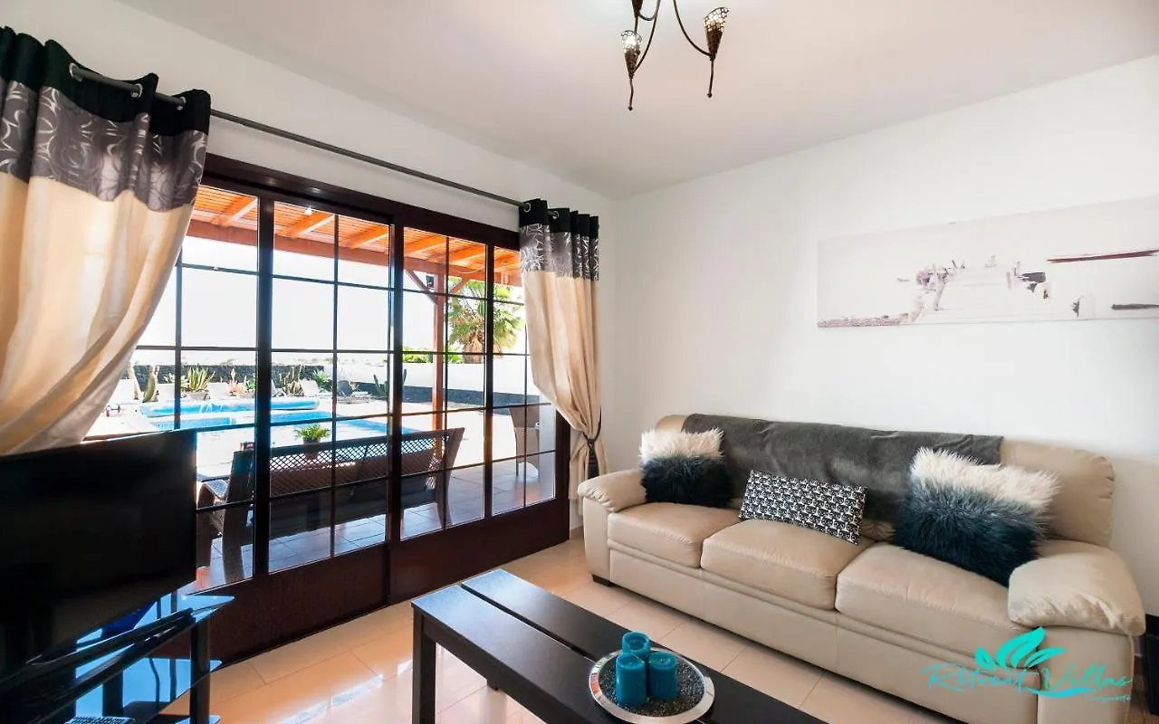3-Bed Villa Close To Town Casa Minstrel Playa Blanca  Spain