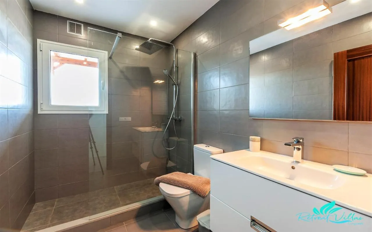 3-Bed Villa Close To Town Casa Minstrel Playa Blanca